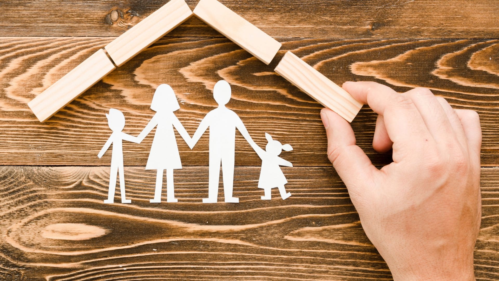 Sala de terapia com poltronas confortáveis no Espaço Conheça-Te em Sorocaba.