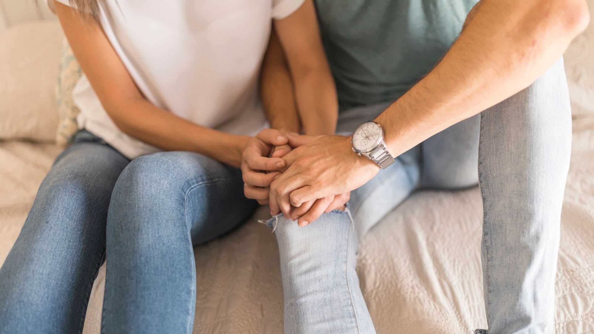 Sala de terapia com poltronas confortáveis no Espaço Conheça-Te em Sorocaba.