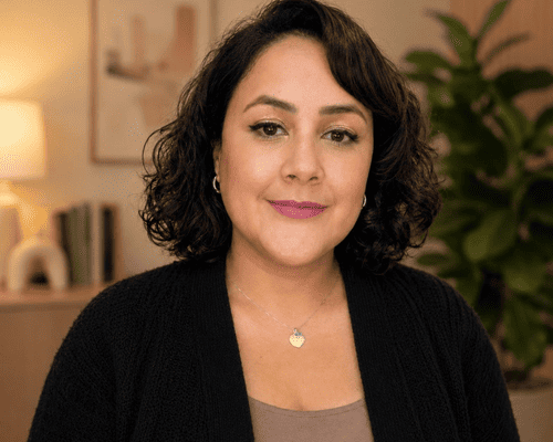 Psicóloga clínica Ludmila Robel em seu consultório de atendimento presencial e online em Sorocaba